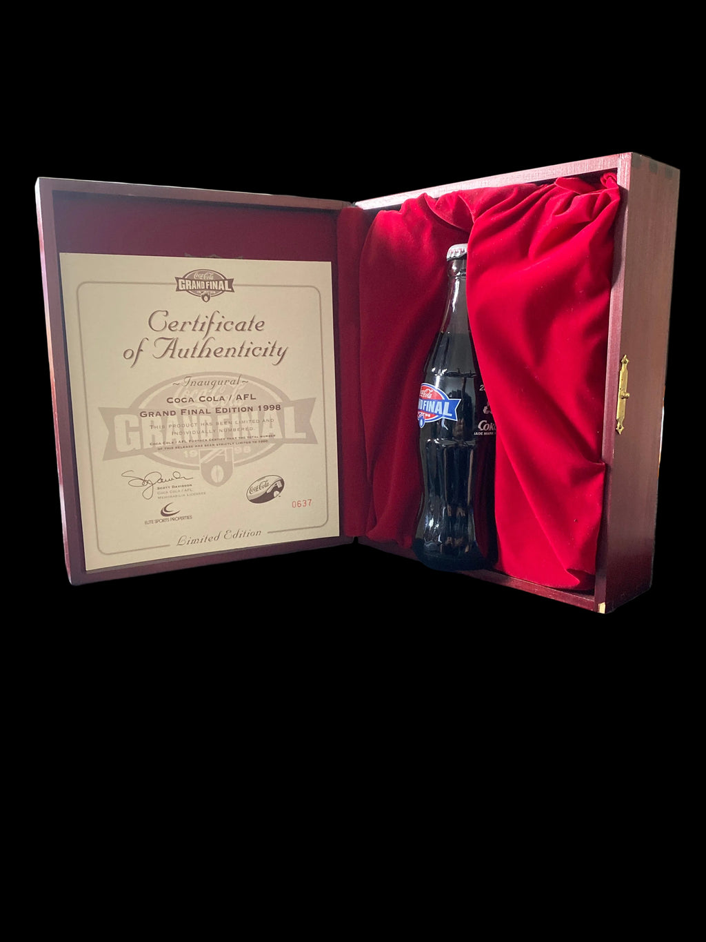 ADELAIDE CROWS NORTH MELBOURNE. AFL GRAND FINAL COKE BOTTLE.COLLECTABLE. #0636