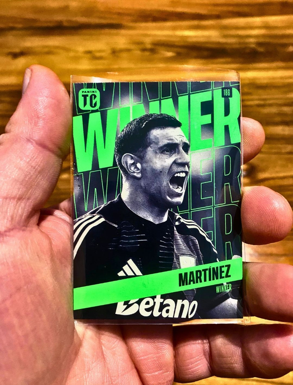 Panini Trading Card 186 - Emiliano Martinez No 23